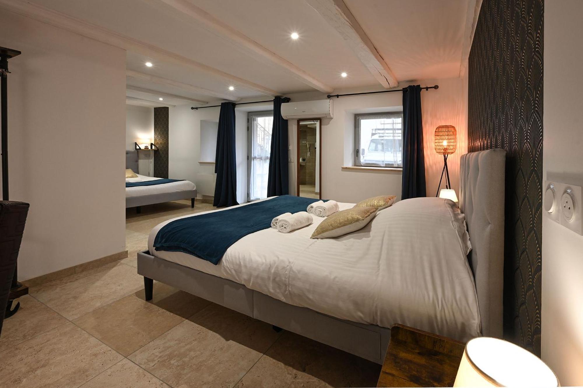 Hotel De La Croisee Poncin Eksteriør billede